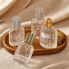 Sticlă de spray de parfum gol